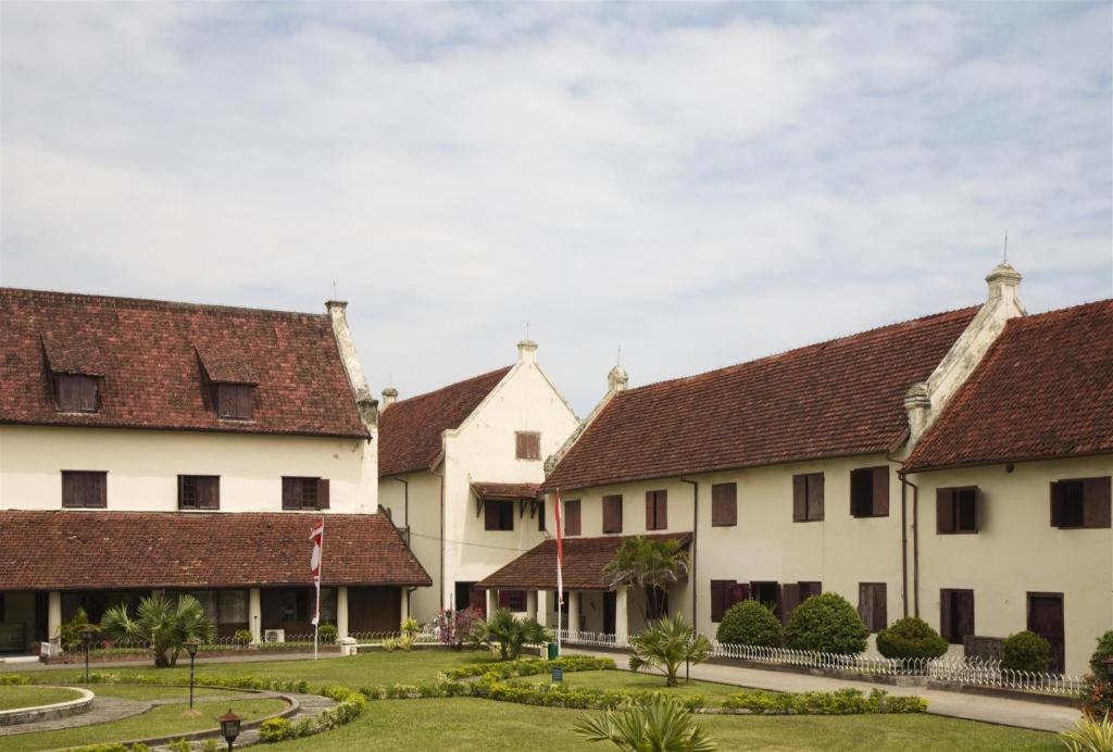 Hotel Sutomo Makasar Zewnętrze zdjęcie