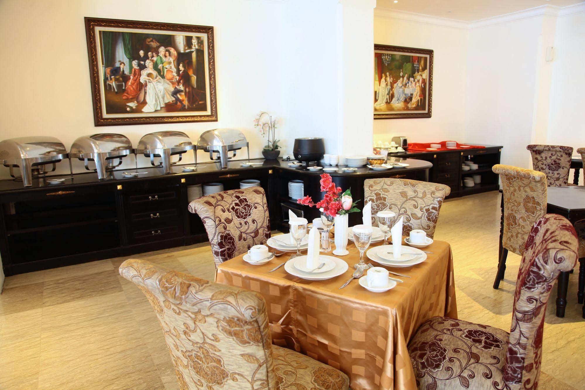 Hotel Sutomo Makasar Zewnętrze zdjęcie