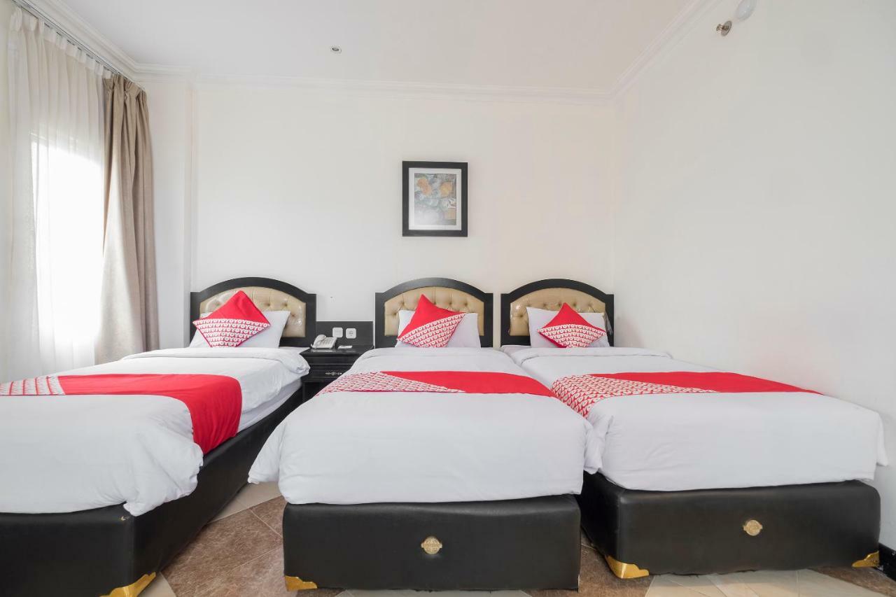 Hotel Sutomo Makasar Zewnętrze zdjęcie