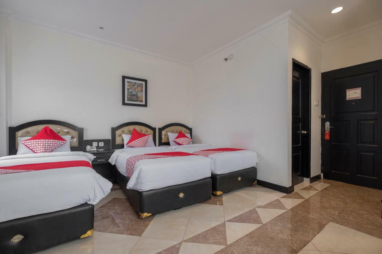 Hotel Sutomo Makasar Zewnętrze zdjęcie