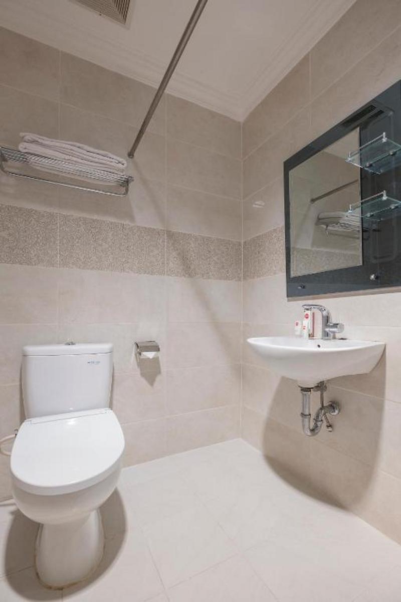 Hotel Sutomo Makasar Zewnętrze zdjęcie